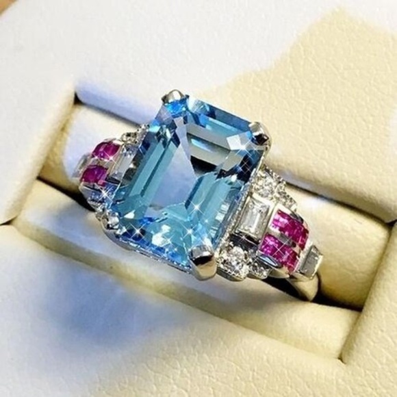 πHPπ Princess Cut Sea Blue Ring - Picture 1 of 2